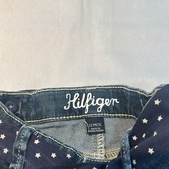 Tommy Hilfiger Kids' Denim Jeans with Starry Belt - Picture 2 of 4